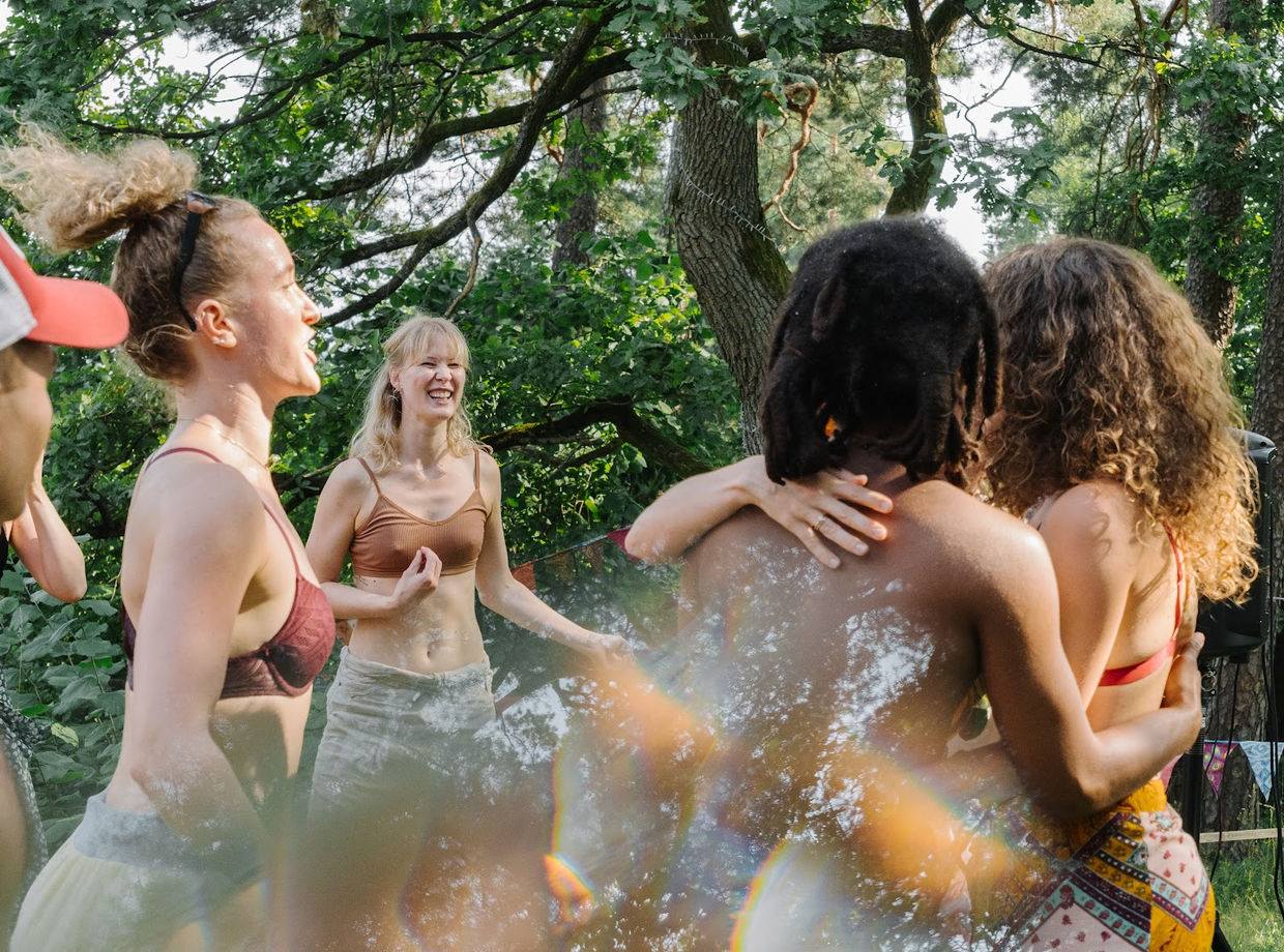 A hug in the middle of the garden dance